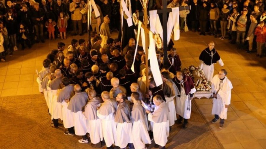 Easter in Corsica: Festivities and traditions